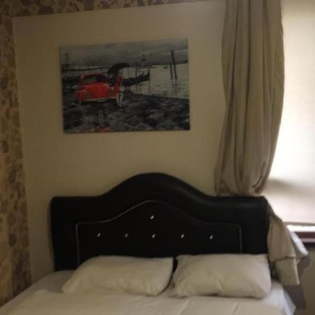 Divan Wooden Guesthouse อิสตันบูล ภายนอก รูปภาพ