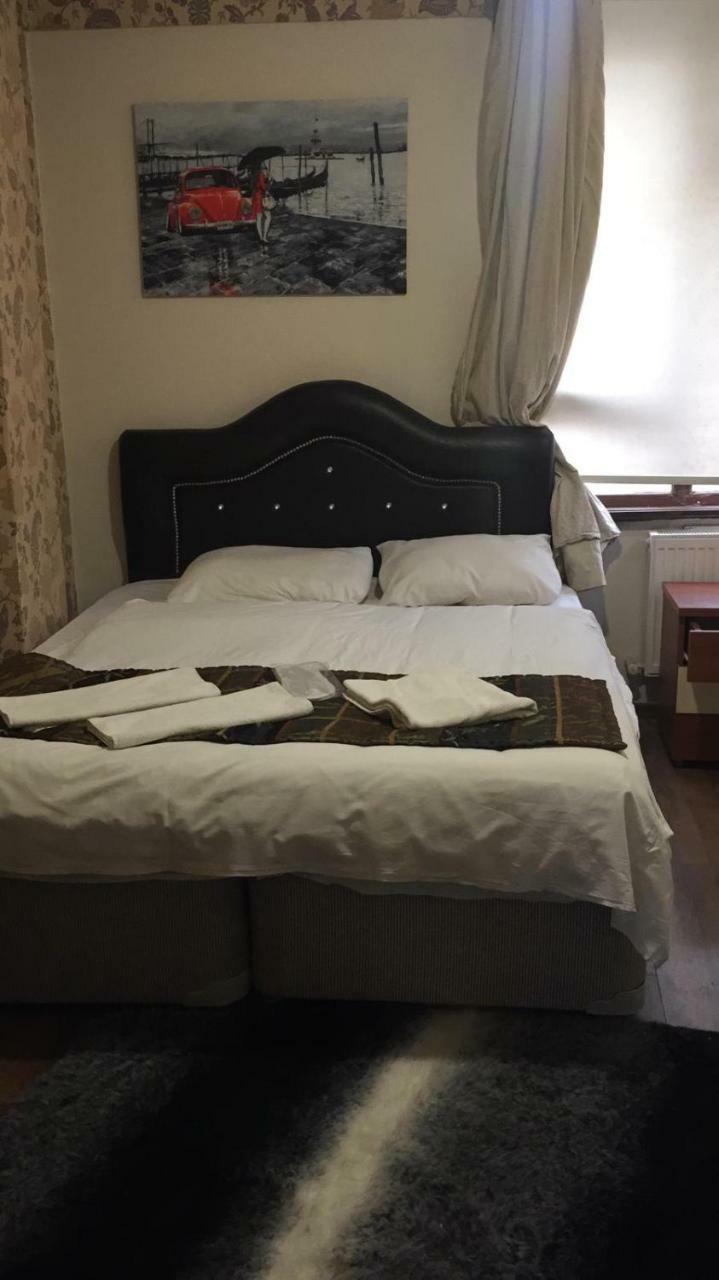 Divan Wooden Guesthouse อิสตันบูล ภายนอก รูปภาพ