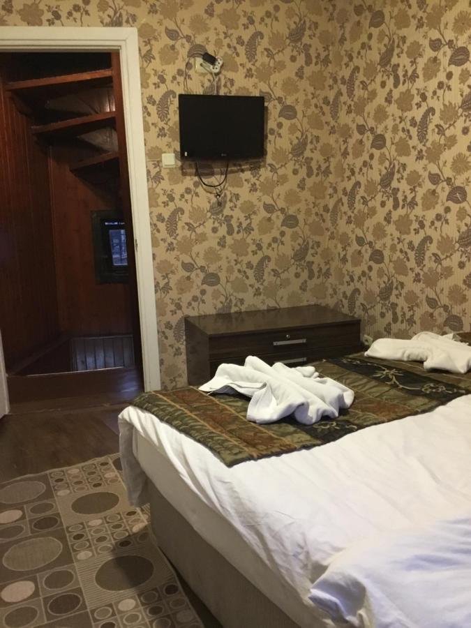 Divan Wooden Guesthouse อิสตันบูล ภายนอก รูปภาพ